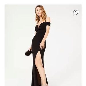 Woman’s  stretchy PROM/formal gown